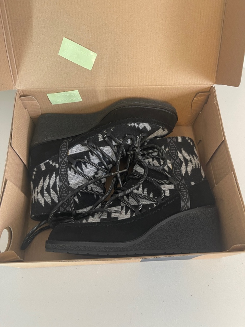 Pendleton IsleGate Wedge Boots – Women’s 8 (Spider Rock) BNIB - Picture 13 of 14